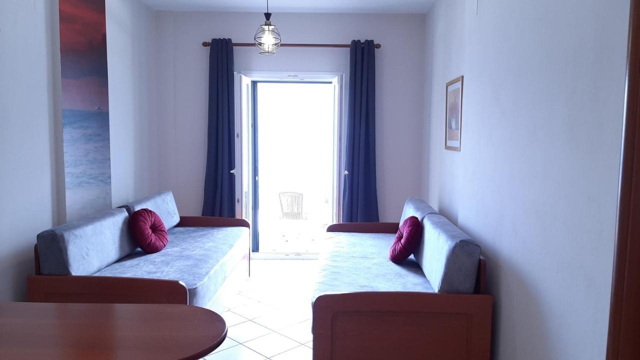 Blue Bay Apartments Sívota Exterior foto