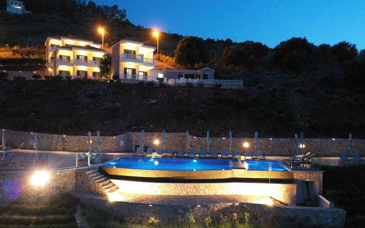 Blue Bay Apartments Sívota Exterior foto